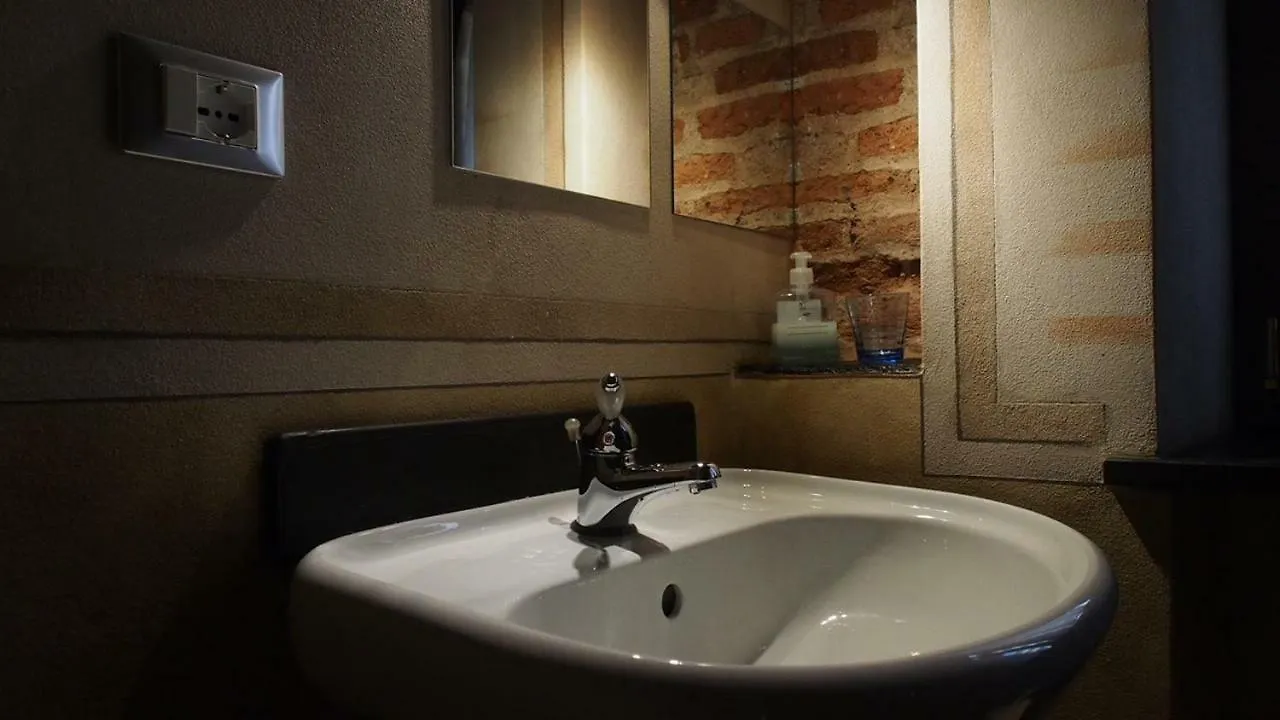 Lovingenoa - Antico Convento Apartment Genoa