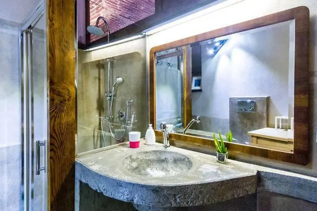 Lovingenoa - Antico Convento Apartment Italy