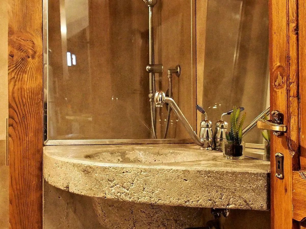 Lovingenoa - Antico Convento Apartment