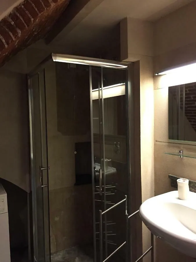 Lovingenoa - Antico Convento Apartment Genoa